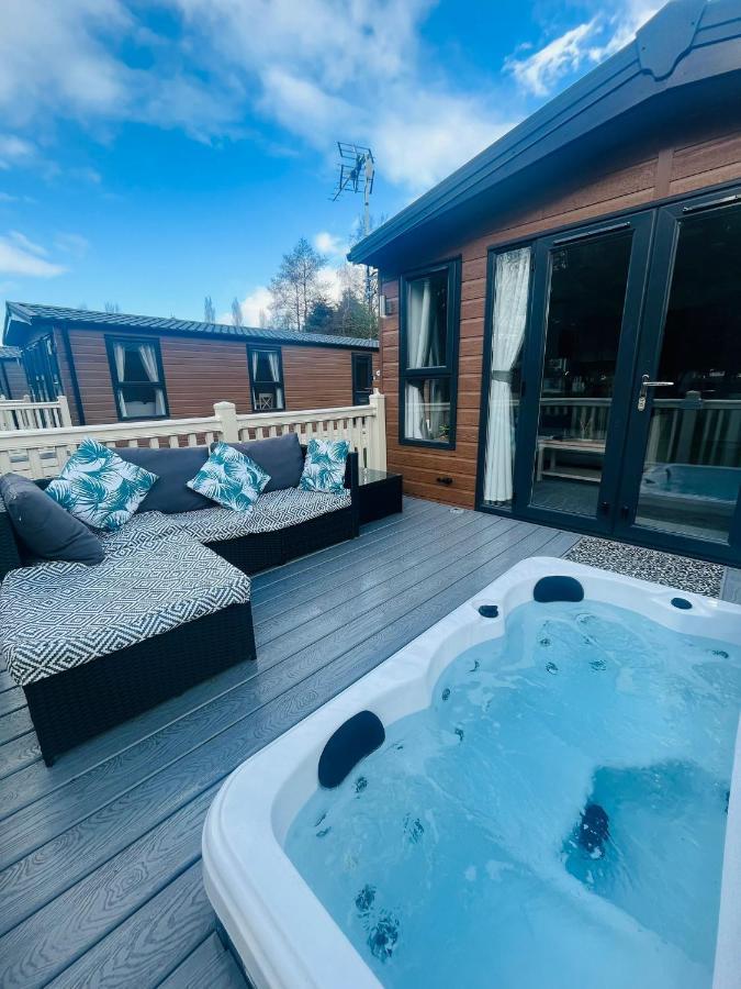 Buttermere Lodge With Hot Tub Barmby on the Moor Экстерьер фото